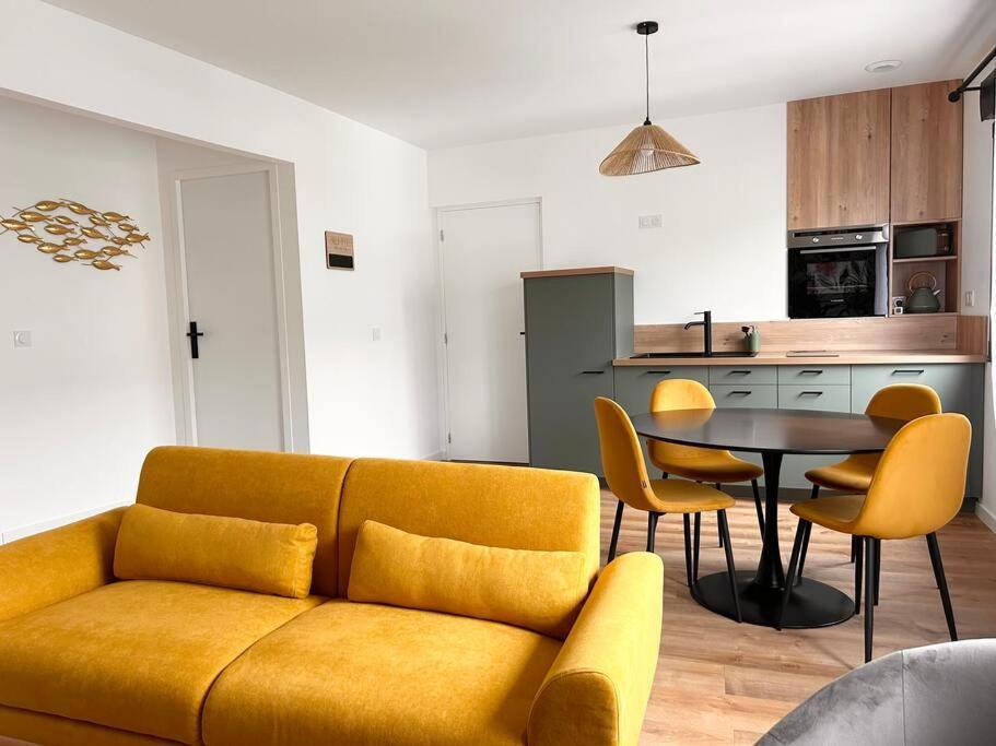 Home 724 Saint-Leger-du-Bourg-Denis المظهر الخارجي الصورة